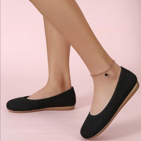 NWOT adorable 1 inch flats - Picture 1 of 10